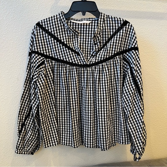 Zara Tops - ZARA Trafaluc Collection Gigham Long sleeve
